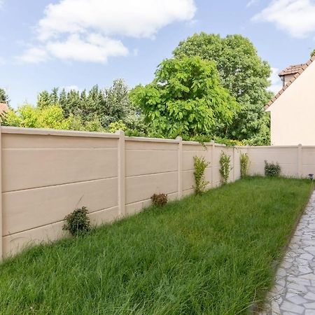 Maison Elegante Et Spacieuse Écouen Εξωτερικό φωτογραφία